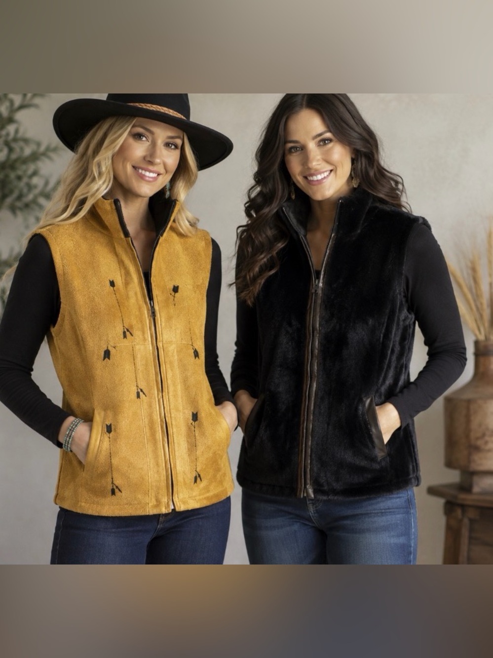 Montanaco Reversible Vest Faux Suede / Fur Western Arrow Print Black Women’s S